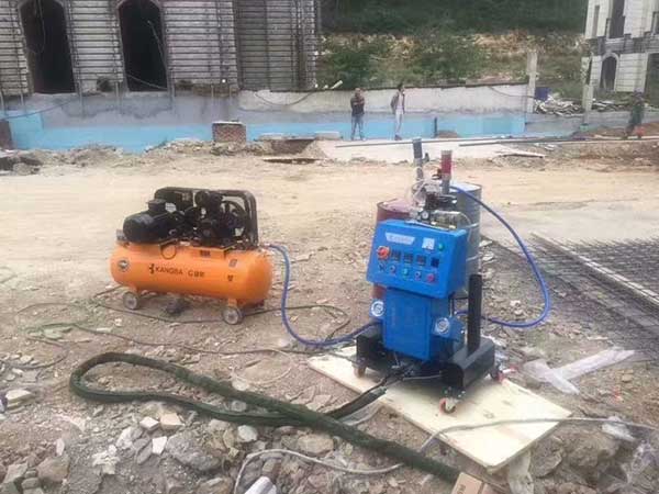 外墻發(fā)泡保溫噴涂 液壓聚氨酯噴涂機(jī)(圖1) 外墻發(fā)泡保溫噴涂 液壓聚氨酯噴涂機(jī)