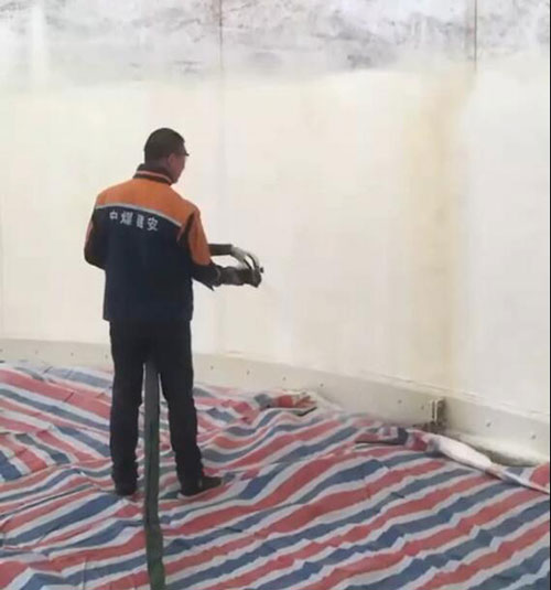 在冷庫里噴涂聚氨酯是否安全(圖1) 在冷庫里噴涂聚氨酯是否安全